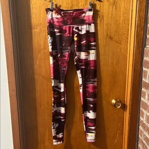 Woman’s Lululemon Athletica Multicolor Abstract Leggings 4